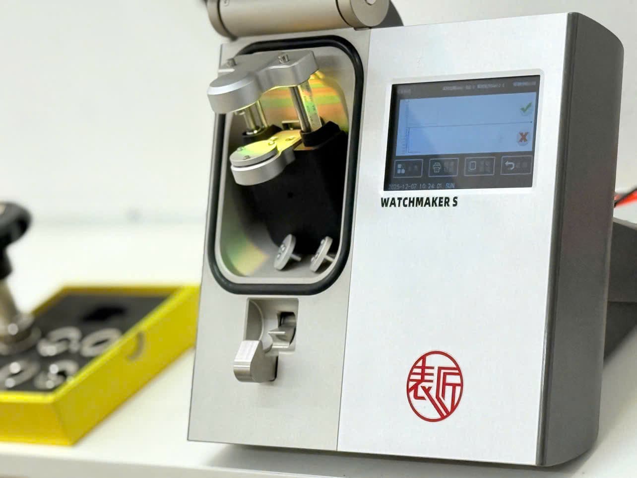 Thẩm Định Đồng Hồ